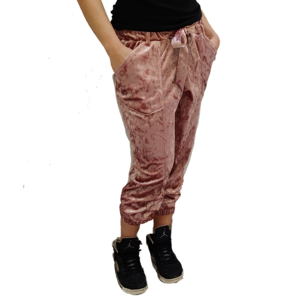 Jolt Lounge Act Pink Crushed Velvet Crop Joggers - Picture 3 of 13